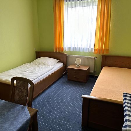 Haus Pegasus Hotel Garbsen Ruang foto
